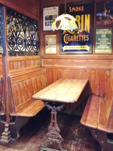 The booths remind me of an English pub.